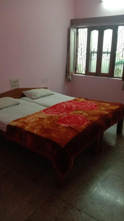 Hotel Yogi Lodge Khajuraho Ngoại thất bức ảnh