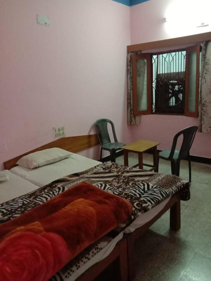 Hotel Yogi Lodge Khajuraho Ngoại thất bức ảnh