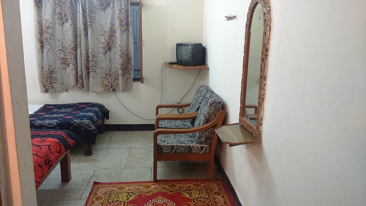 Hotel Yogi Lodge Khajuraho Ngoại thất bức ảnh