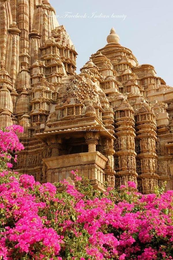 Hotel Yogi Lodge Khajuraho Ngoại thất bức ảnh