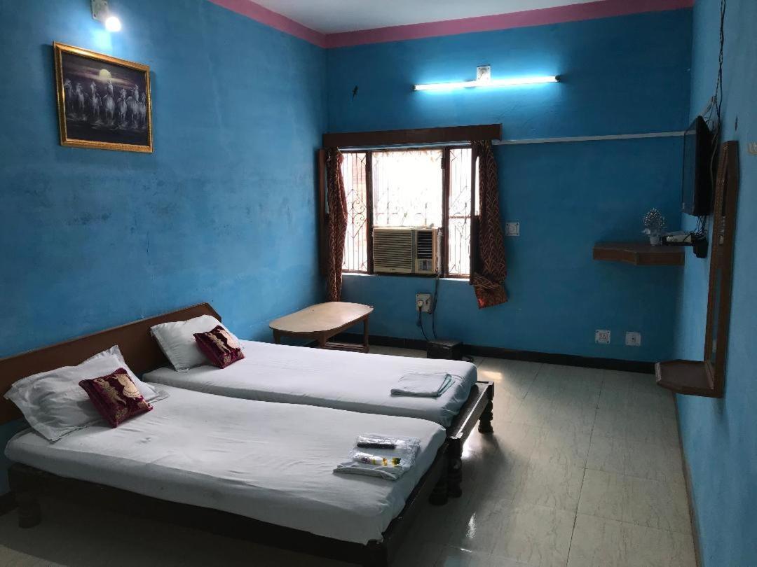 Hotel Yogi Lodge Khajuraho Ngoại thất bức ảnh